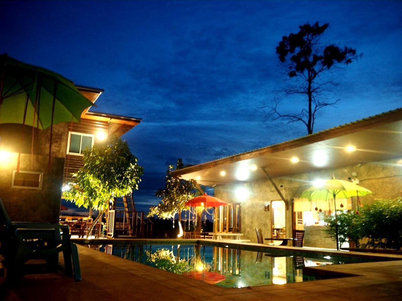 NawiengkaeRiverview Resort Mukdahan Zewnętrze zdjęcie